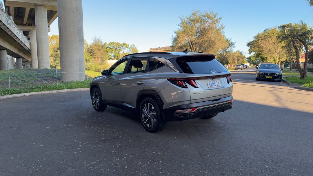 Left Back Diagonal (45- Degree) View