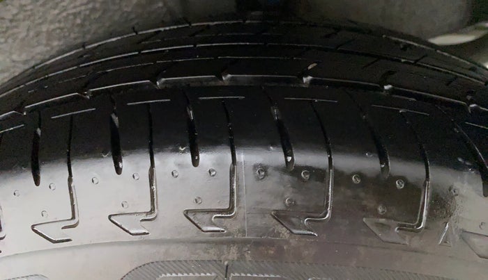 2022 Maruti Celerio VXI CNG D, CNG, Manual, 1,961 km, Left Front Tyre Tread
