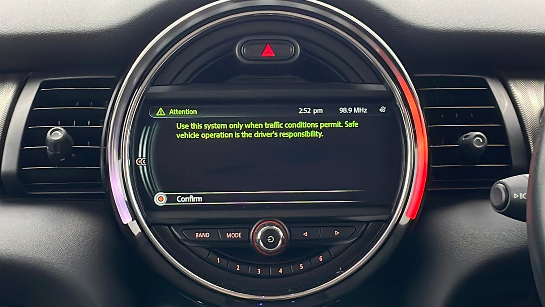 2016 MINI Cooper S, Automatic, 67786 km, Infotainment System