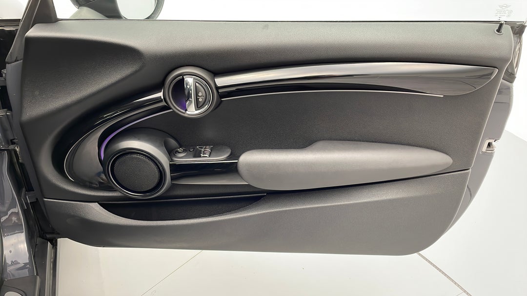 2016 MINI Cooper S, Automatic, 67786 km, Speaker View