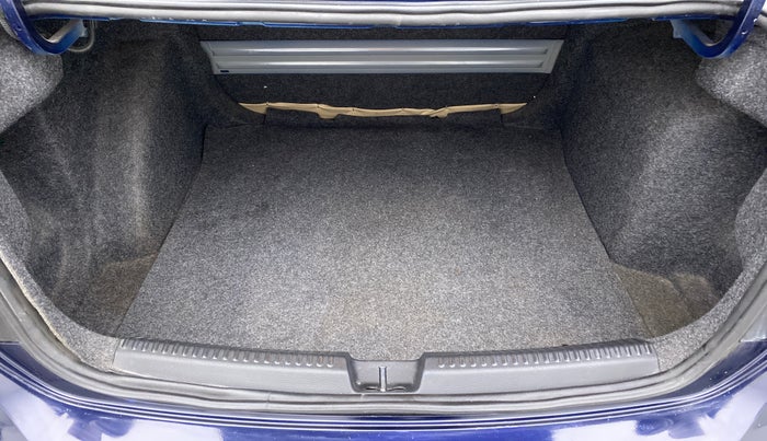 2015 Volkswagen Vento HIGHLINE PETROL, Petrol, Manual, 60,003 km, Boot Inside