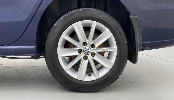 2015 Volkswagen Vento HIGHLINE PETROL, Petrol, Manual, 60,003 km, Left Rear Wheel
