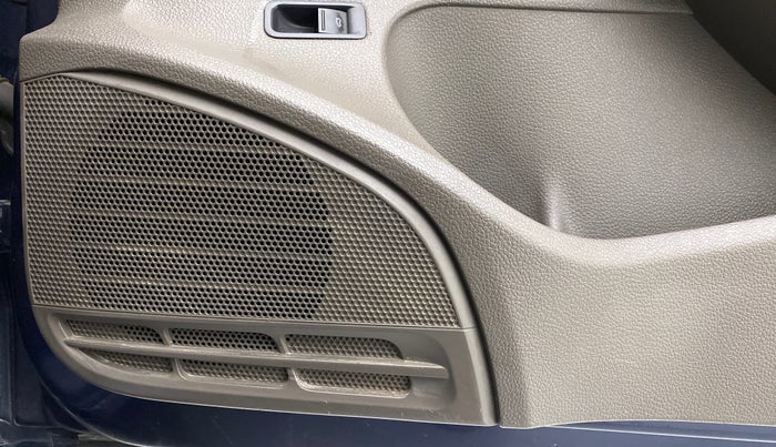 2015 Volkswagen Vento HIGHLINE PETROL, Petrol, Manual, 60,003 km, Speaker