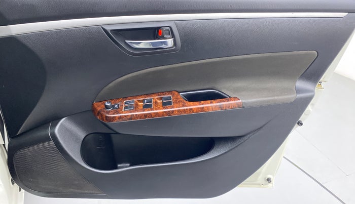 2015 Maruti Swift VXI D, Petrol, Manual, 62,447 km, Driver Side Door Panels Control