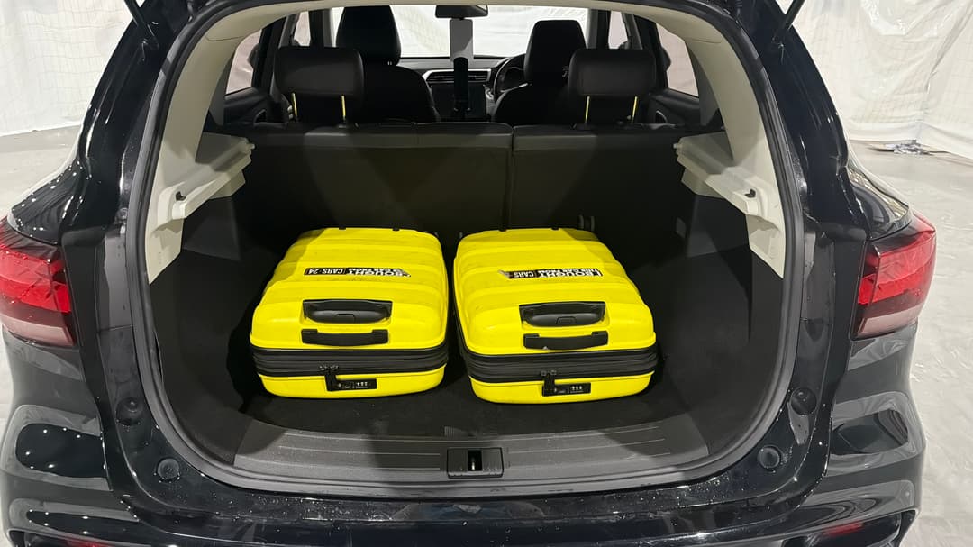 2022 MG Zst Excite, Automatic, 92025 km, Boot Inside View with Luggage