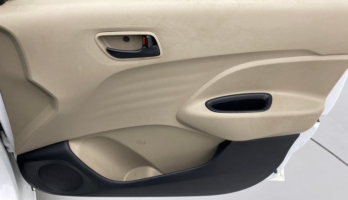 2019 Hyundai NEW SANTRO ERA EXECUTIVE, Petrol, Manual, 24,996 km, Driver Side Door Panels Control