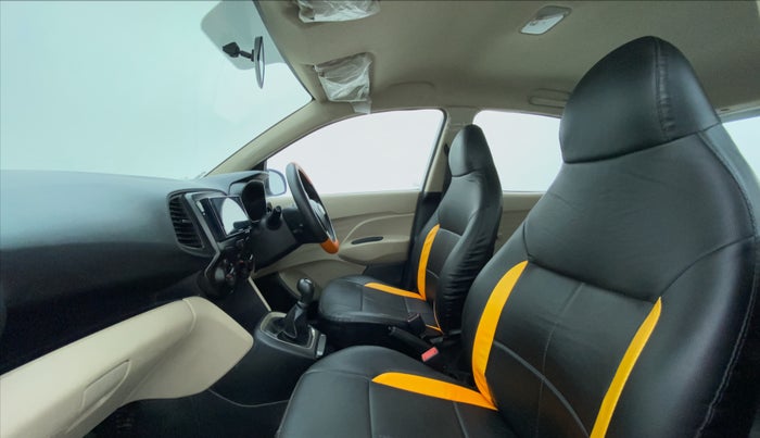 2019 Hyundai NEW SANTRO ERA EXECUTIVE, Petrol, Manual, 24,996 km, Right Side Front Door Cabin