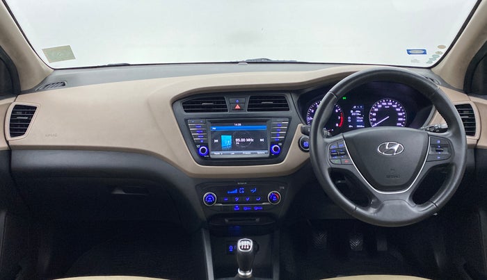 2016 Hyundai Elite i20 ASTA 1.2 (O), Petrol, Manual, 39,095 km, Dashboard