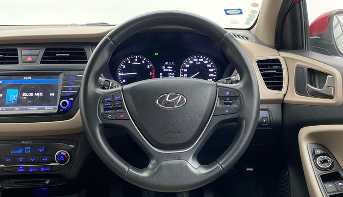 2016 Hyundai Elite i20 ASTA 1.2 (O), Petrol, Manual, 39,095 km, Steering Wheel Close Up