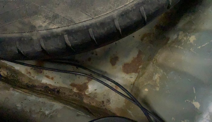 2016 Maruti Baleno ZETA PETROL 1.2, Petrol, Manual, 97,811 km, Boot floor - Slight discoloration