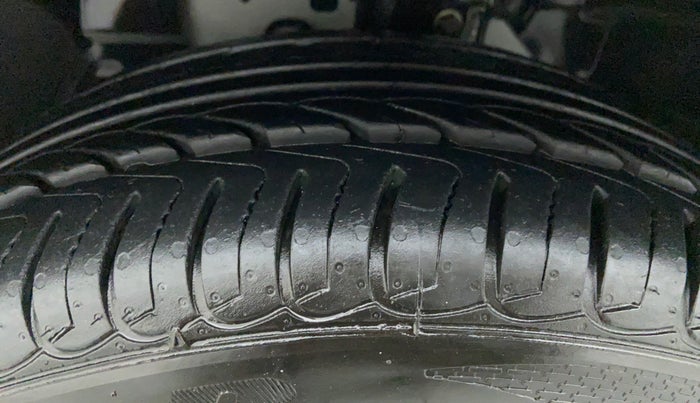 2019 Ford Ecosport 1.5 TITANIUM TI VCT, Petrol, Manual, 5,269 km, Left Front Tyre Tread