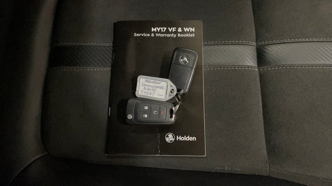 2017 Holden Commodore Sv6, Automatic, 65205 km, Key Close-up