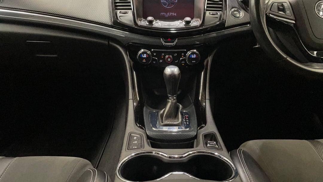 2017 Holden Commodore Sv6, Automatic, 65205 km, Center Console
