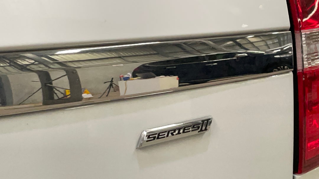 2017 Holden Commodore Sv6, Automatic, 65205 km, Badge (Boot Right Side)