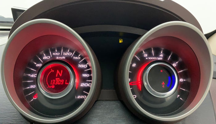 2014 Mahindra XUV500 W6, Diesel, Manual, 1,33,365 km, Odometer Image