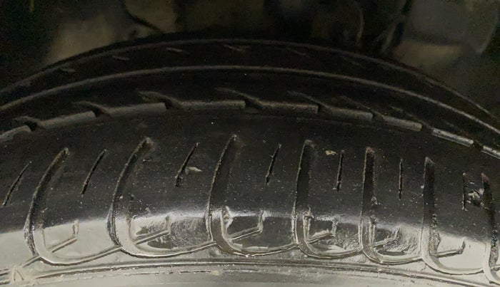 2018 Tata TIGOR XZ PLUS PETROL, Petrol, Manual, 45,842 km, Right Front Tyre Tread