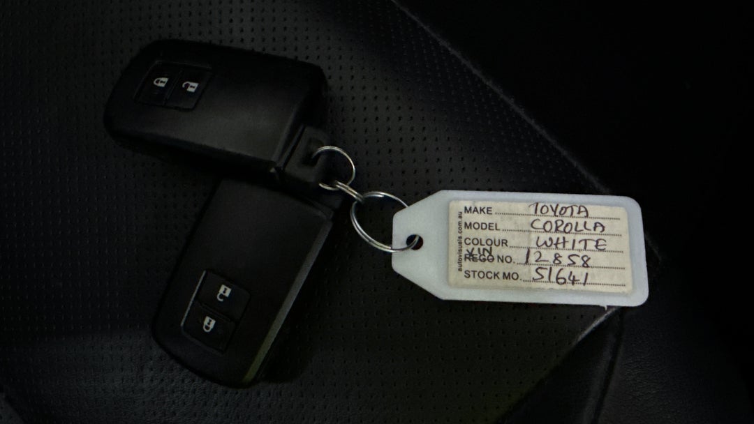 2018 Toyota Corolla Zr, Automatic, 78210 km, Key Close-up