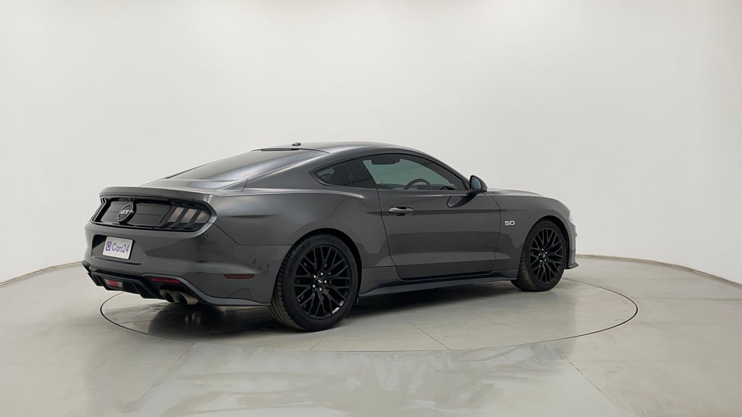 Right Back Diagonal (45- Degree) View