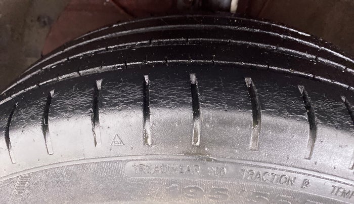 2016 Maruti Baleno ZETA 1.2 K12, Petrol, Manual, 24,848 km, Left Front Tyre Tread