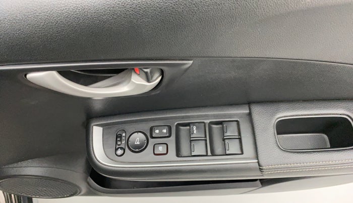 2018 Honda BR-V 1.5 i-VTEC VX, Petrol, Manual, 32,526 km, Driver Side Door Panels Control