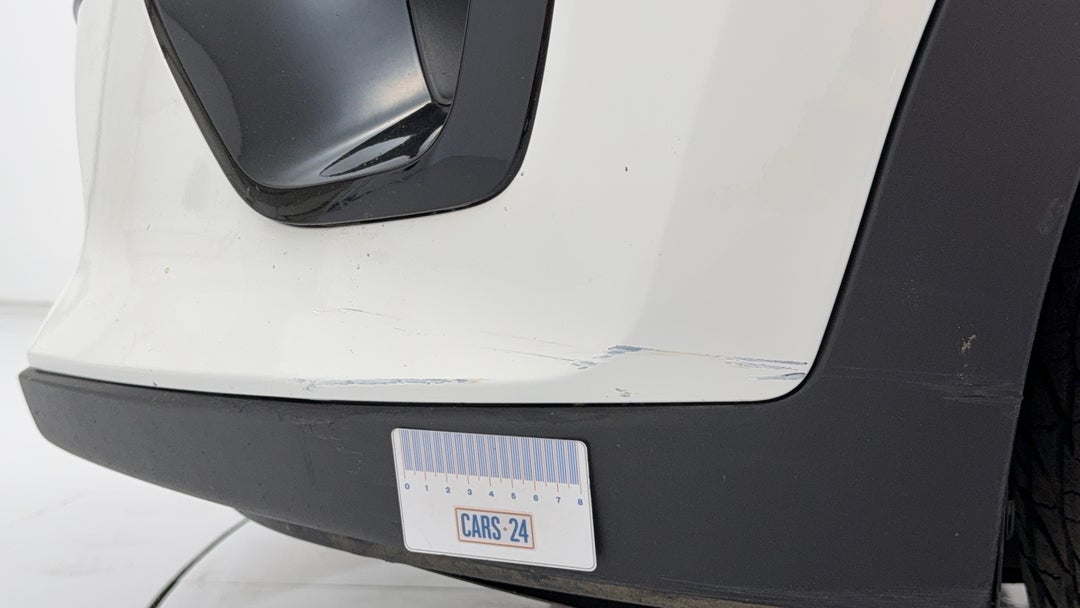 Bumper Front Scratch