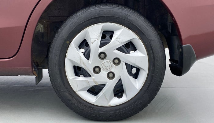 2014 Honda Amaze 1.5 SMT I DTEC, Diesel, Manual, 23,469 km, Left Rear Wheel
