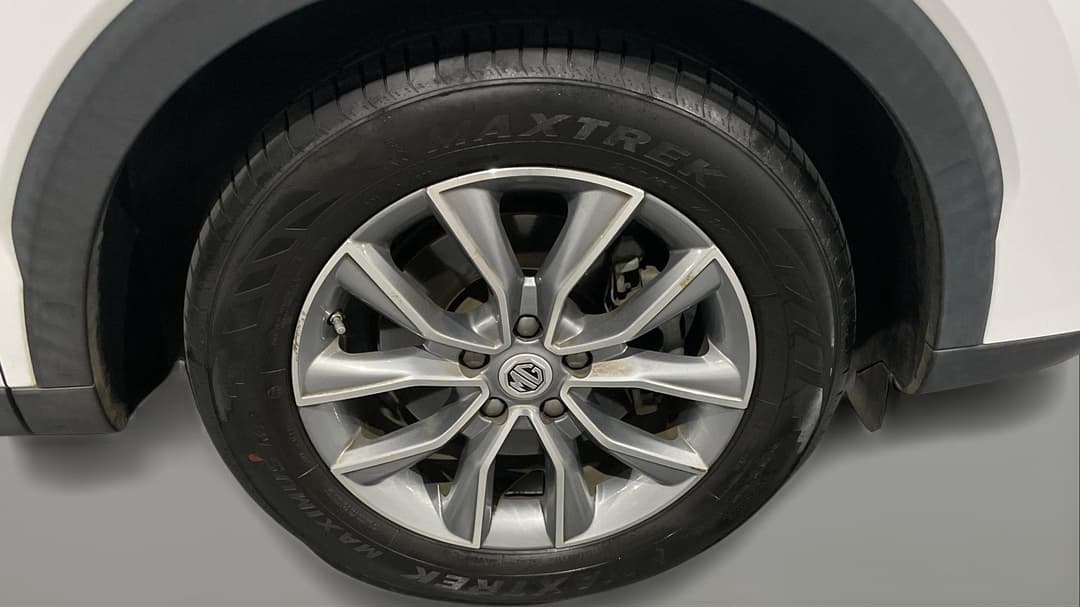 2021 MG HS Core, Automatic, 69476 km, Right Front Wheel