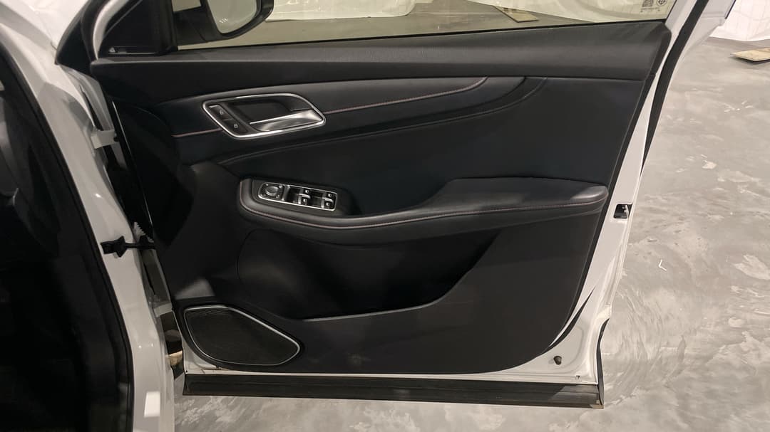 2021 MG HS Core, Automatic, 69476 km, Speaker View