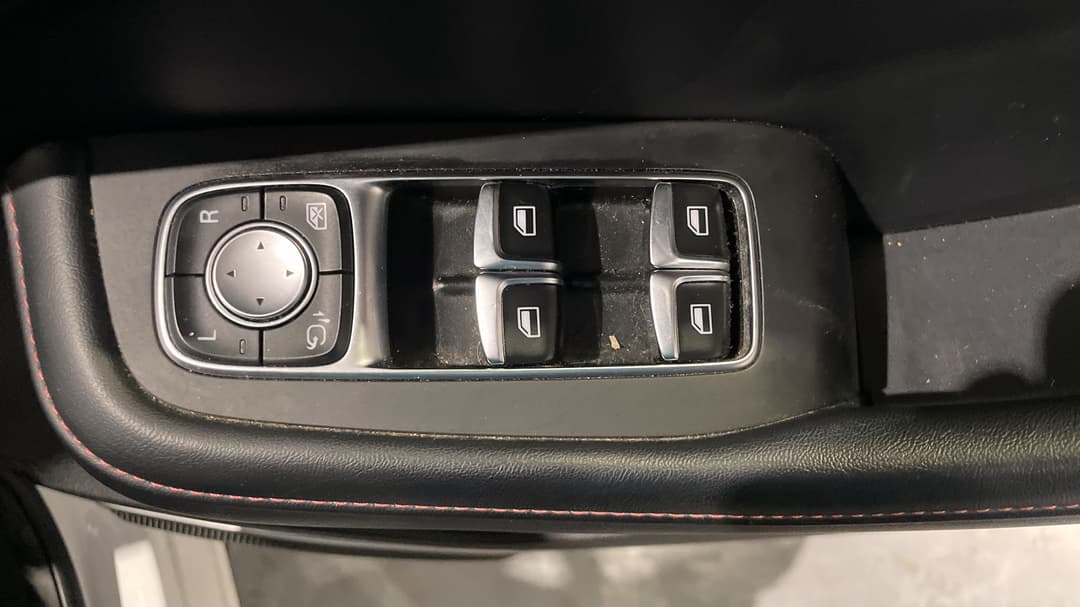 2021 MG HS Core, Automatic, 69476 km, Drivers Side Door Panel Controls