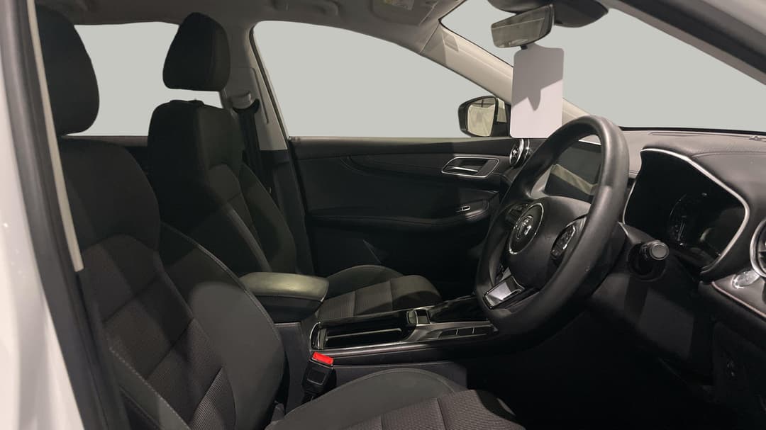 2021 MG HS Core, Automatic, 69476 km, Right Side Front Door Cabin View