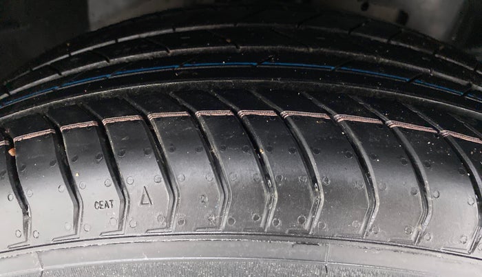 2016 Ford Ecosport 1.5TITANIUM TDCI, Diesel, Manual, 41,283 km, Right Front Tyre Tread