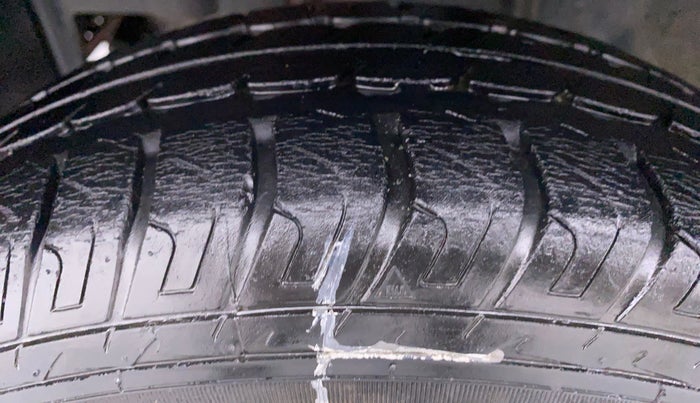 2018 Datsun Go Plus T, Petrol, Manual, 29,054 km, Left Front Tyre Tread
