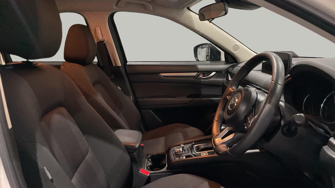 2024 Mazda CX-5 G20 Maxx (FWD), Automatic, 30763 km, Right Side Front Door Cabin View