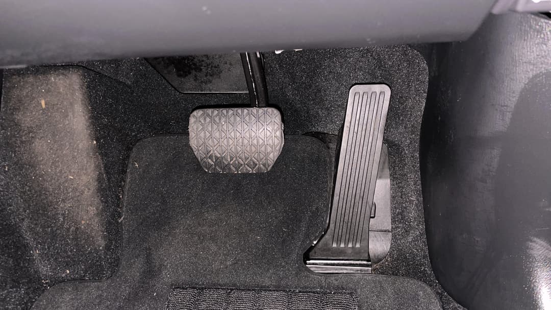 2024 Mazda CX-5 G20 Maxx (FWD), Automatic, 30763 km, Pedals and Footmat