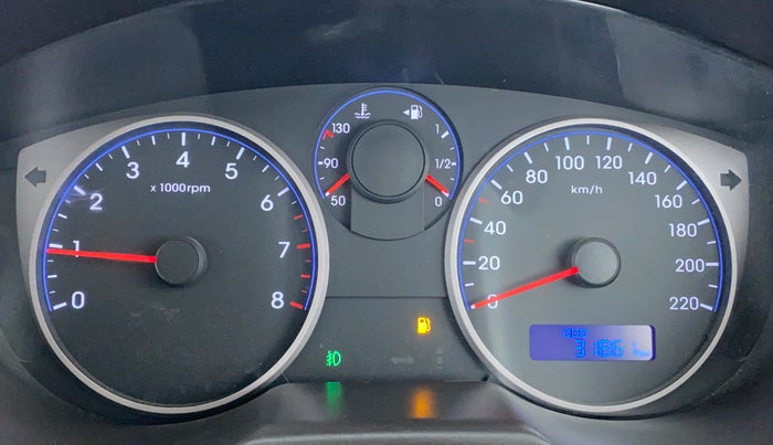 2013 Hyundai i20 SPORTZ 1.2 VTVT, Petrol, Manual, 31,937 km, Odometer Image