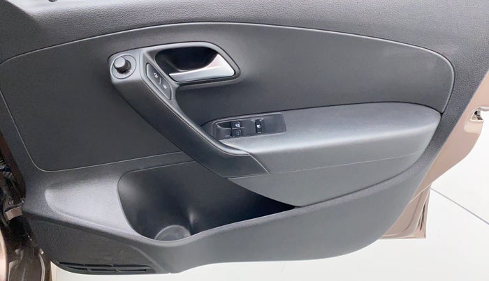 2019 Volkswagen Polo COMFORTLINE 1.0 PETROL, Petrol, Manual, 27,681 km, Driver Side Door Panels Control