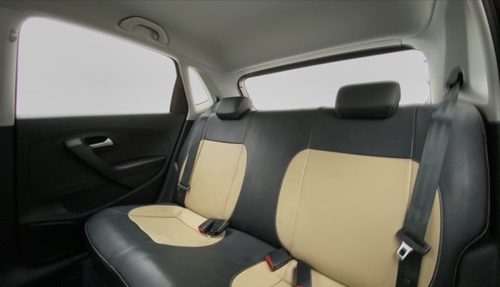 2019 Volkswagen Polo COMFORTLINE 1.0 PETROL, Petrol, Manual, 27,681 km, Right Side Rear Door Cabin