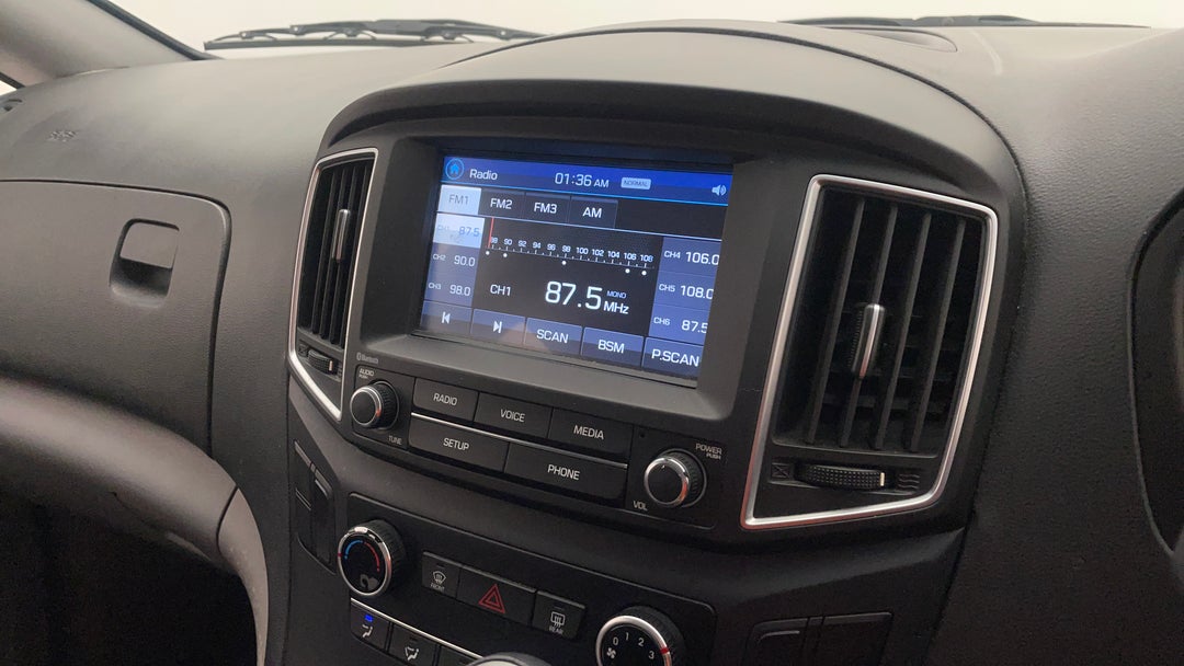 2017 Hyundai Iload 3s Liftback, Automatic, 156652 km, Infotainment System