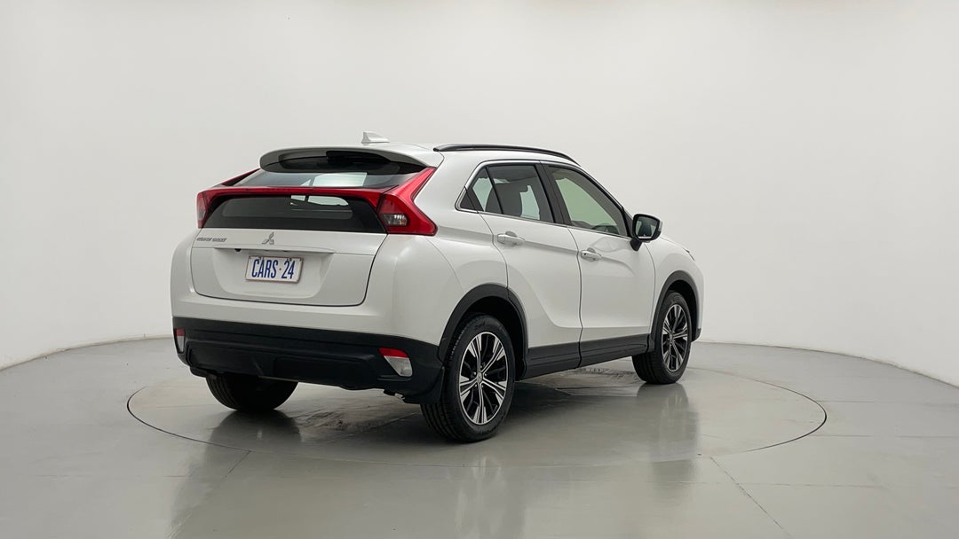 Right Back Diagonal (45- Degree) View