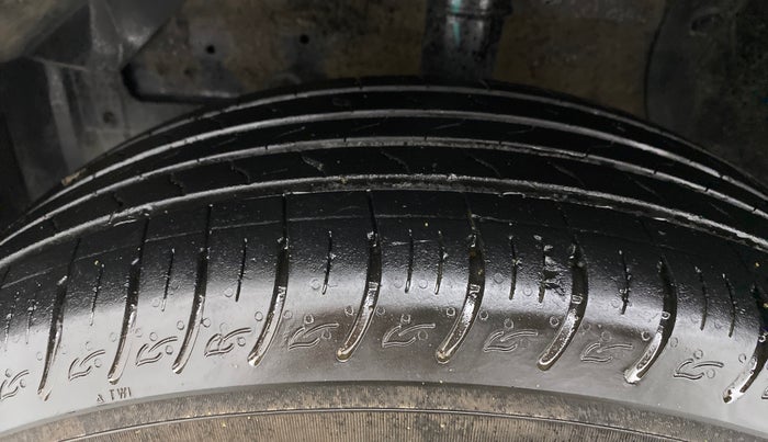 2018 Maruti Vitara Brezza VDI, Diesel, Manual, 81,162 km, Left Front Tyre Tread