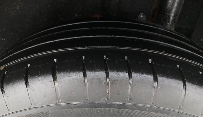 2018 Maruti Vitara Brezza VDI, Diesel, Manual, 81,162 km, Left Rear Tyre Tread