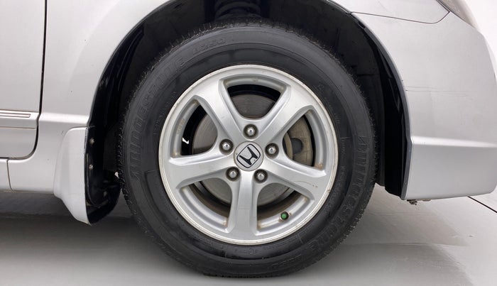 2010 Honda Civic 1.8L I-VTEC V MT, Petrol, Manual, 1,12,814 km, Right Front Wheel