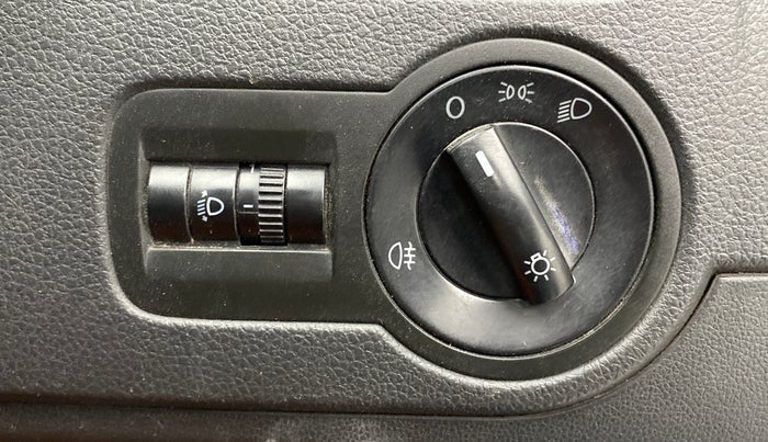 2020 Volkswagen Polo TRENDLINE 1.0L, Petrol, Manual, 54,323 km, Dashboard - Headlight height adjustment not working