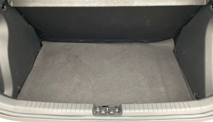 2018 Hyundai Elite i20 ASTA 1.2, Petrol, Manual, 14,452 km, Boot Inside