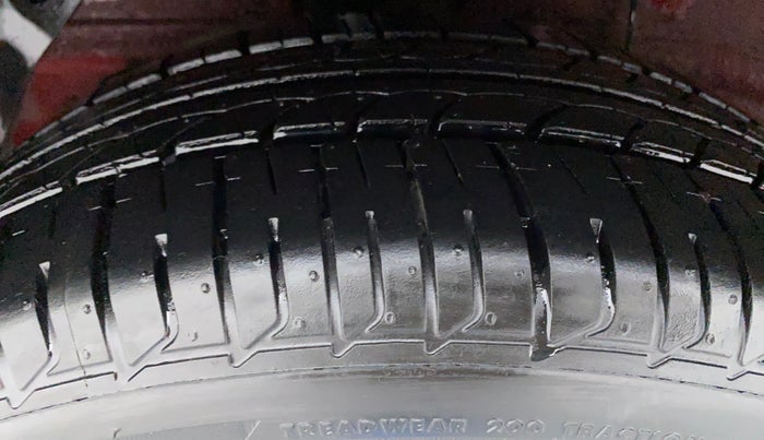 2014 Hyundai Elite i20 ASTA 1.2, Petrol, Manual, 43,147 km, Right Rear Tyre Tread