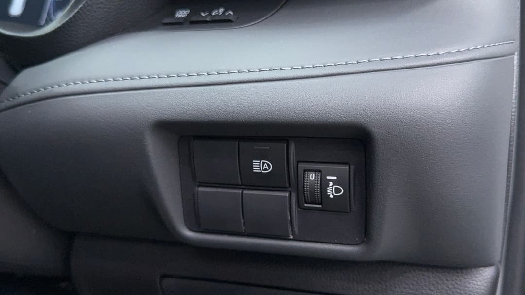 2025 Toyota Kluger Gx Hybrid AWD, Automatic, 11816 km, Utility Switches/Buttons