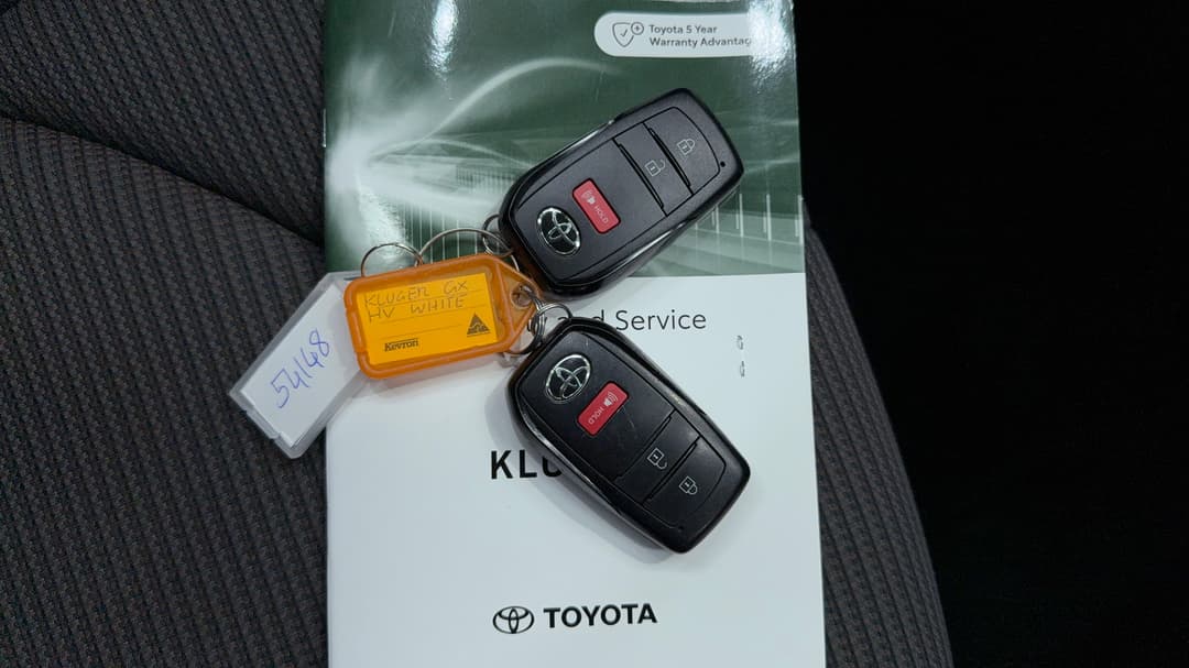 2025 Toyota Kluger Gx Hybrid AWD, Automatic, 11816 km, Key Close-up