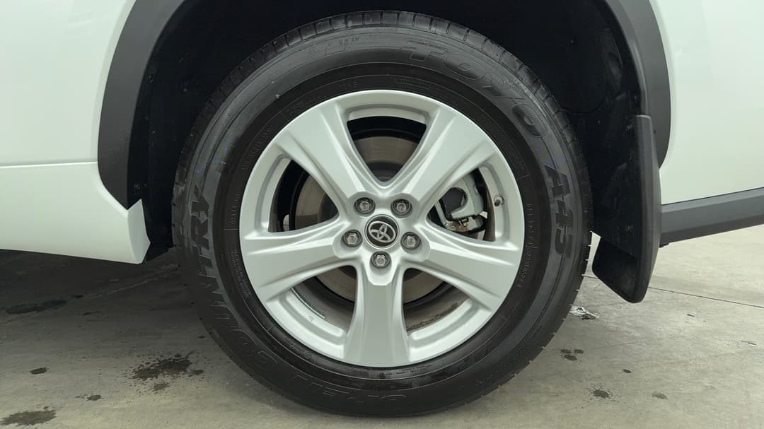 2025 Toyota Kluger Gx Hybrid AWD, Automatic, 11816 km, Left Rear Wheel
