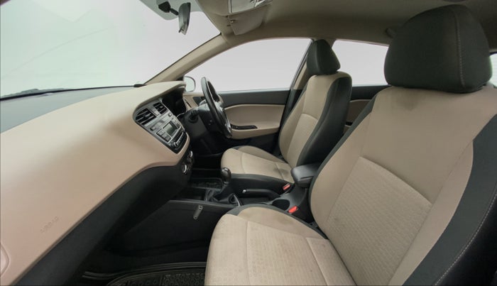 2017 Hyundai Elite i20 SPORTZ 1.2, Petrol, Manual, 25,894 km, Right Side Front Door Cabin