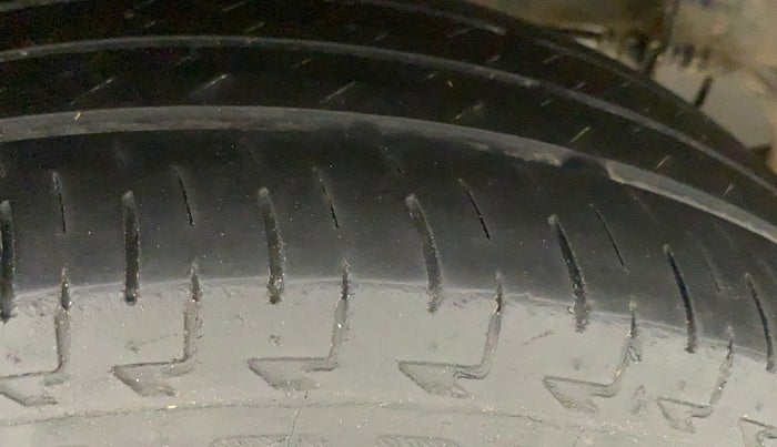2019 Honda Amaze 1.2L I-VTEC S, CNG, Manual, 43,517 km, Right Rear Tyre Tread